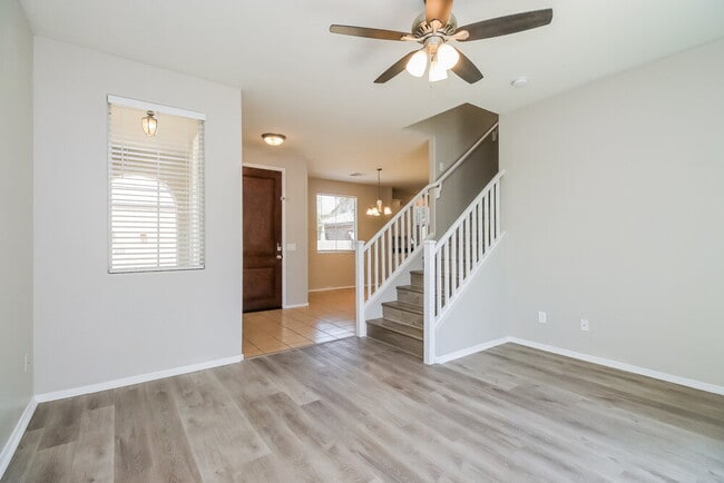 4254 E Carla Vista Dr, Gilbert, AZ 85295 - photo 6