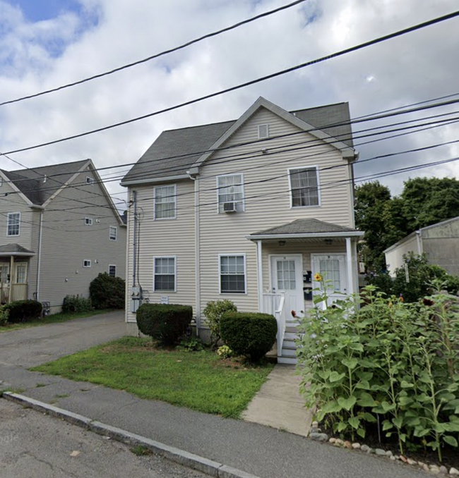11 Williams St, Waltham, MA 02453