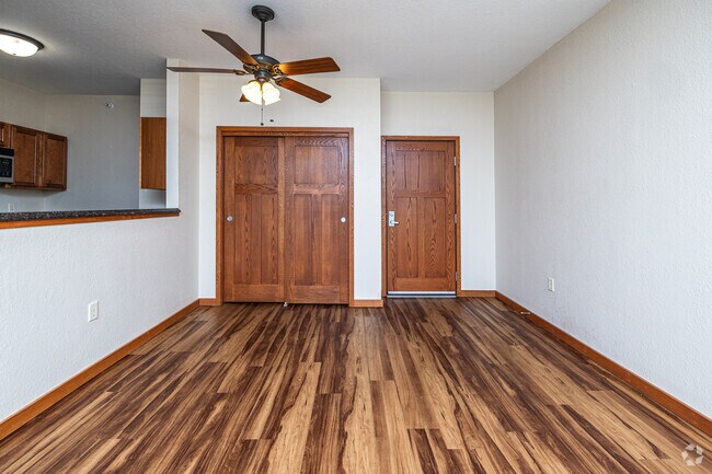 Heritage West Allis Senior Apts, West Allis, WI 53214 - photo 6