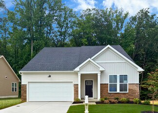 102 Fuchsia Dr, Dover, DE 19904