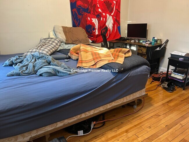 12 Fairfax St unit 2, Somerville, MA 02144 - photo 2