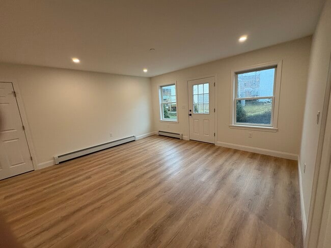 154 Granite St unit 3, Rockport, MA 01966 - photo 7