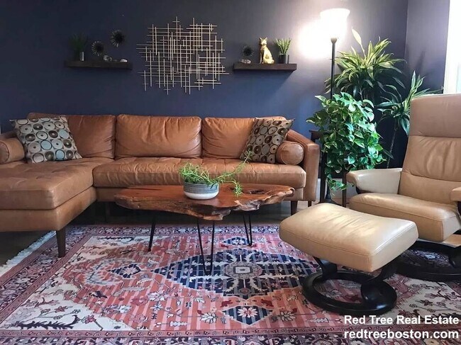 445 Main St unit 3, Boston, MA 02129 - photo 3