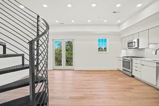 716 L St SE Unit 403, Washington, DC 20003