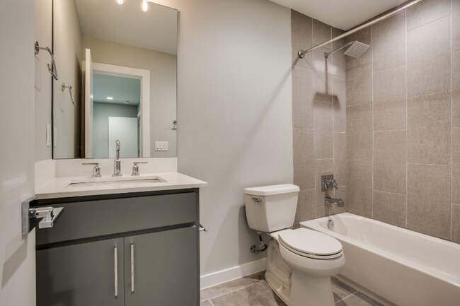 3328 Cedarplaza Ln unit 138, Dallas, TX 75235 - photo 3