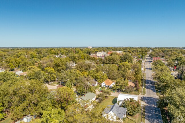 Robberson is a small neighborhood located in north east Springfield.