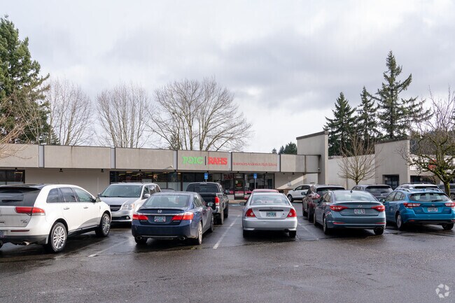 There is ample parking available at Rosemary Anderson High School East.