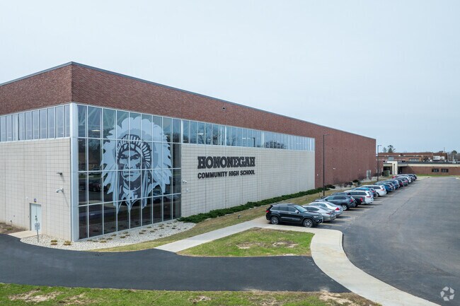 Hononegah High School has 1,891 students in grades 9-12.