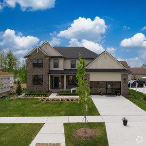 16885 Glenhurst Dr Unit 36901150, Macomb, MI 48044