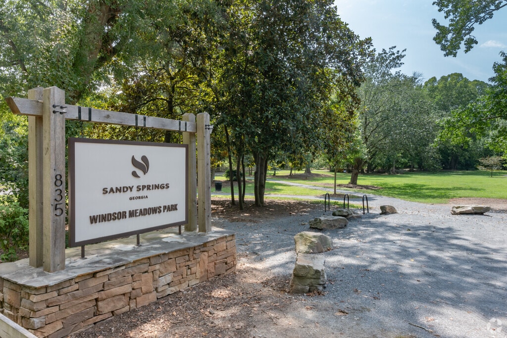 Yeshiva Atlanta High School servicing the students of ITP Sandy Springs, GA.