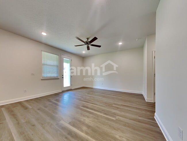 11637 Hillside Dr, Jacksonville, FL 32221 - photo 7