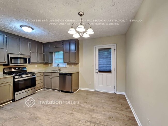 3143 Rocky Point Ct, Snellville, GA 30078 - photo 6