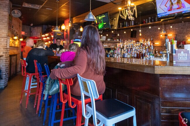 Blackstrap BBQ in Winthrop has a welcoming atmosphere and is a quick drive from Court Park.