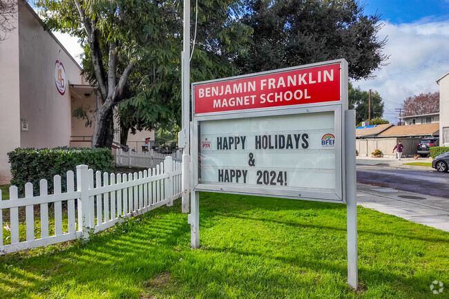 Benjamin Franklin Elementary School