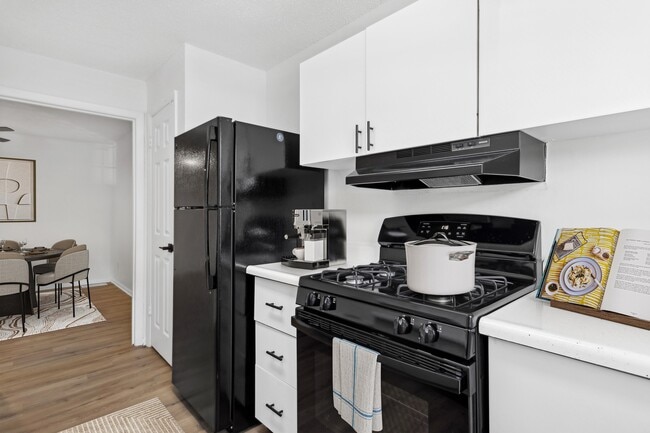 ReNew on Lindbergh, Saint Louis, MO 63146 - photo 4