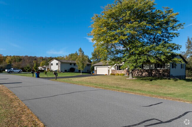 Homes in Rib Mountain vary in size and style.