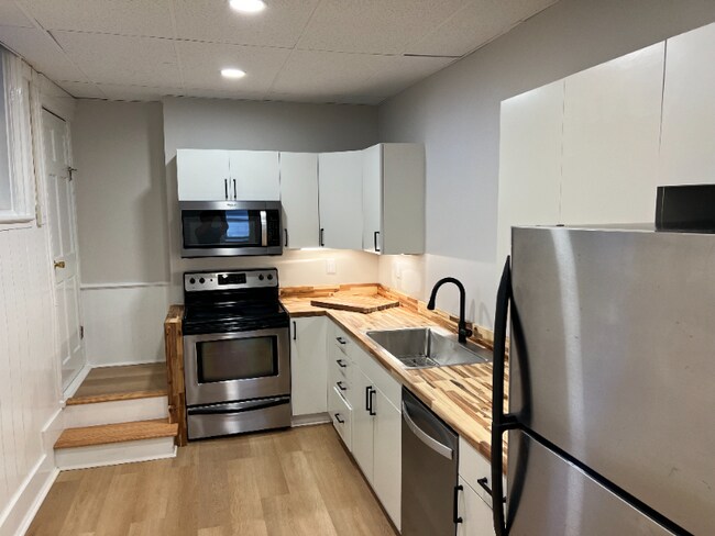 125 N George St unit 2, York, PA 17401 - photo 3