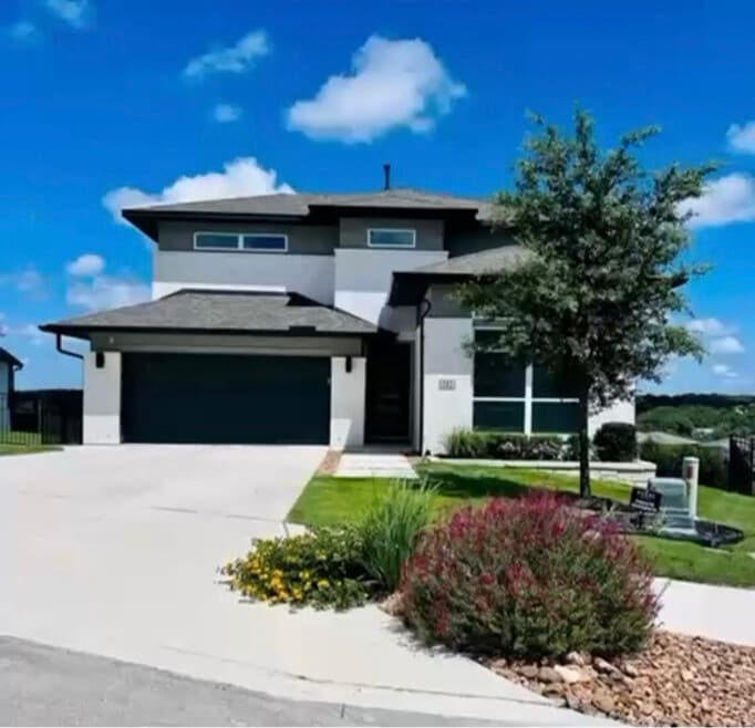 262 Navarro, Boerne, TX 78006 - photo 1