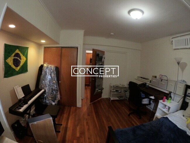 241 Freeman St unit 3, Brookline, MA 02446 - photo 6