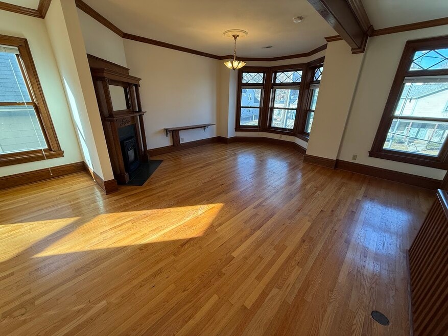 125 E Johnson St unit 2, Madison, WI 53703 - photo 1