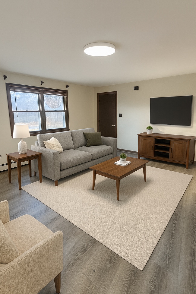 4 Poland Rd Unit B, Freeport, ME 04032