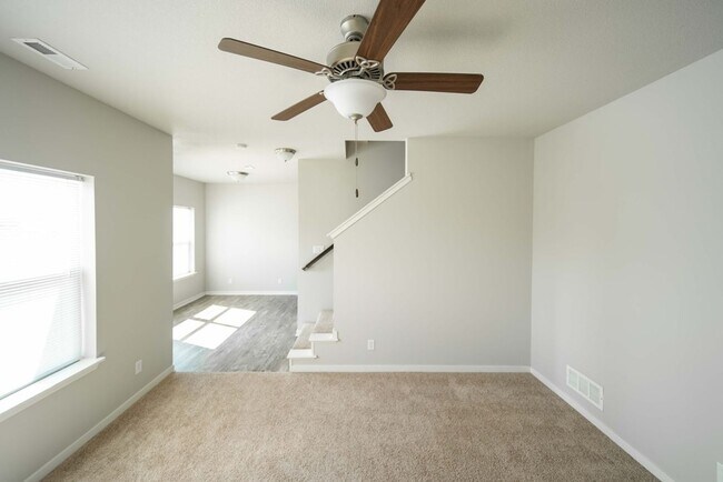 Village at The Grove Townhomes, West Des Moines, IA 50266 - photo 2