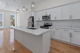 636 N Carrollton Ave, Baltimore, MD 21217