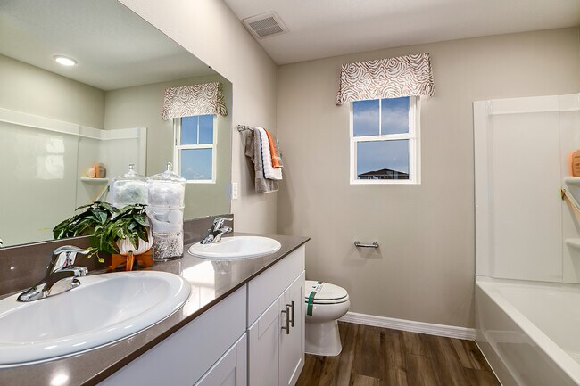 14819 Summer Branch Dr, Lithia, FL 33547 - photo 7