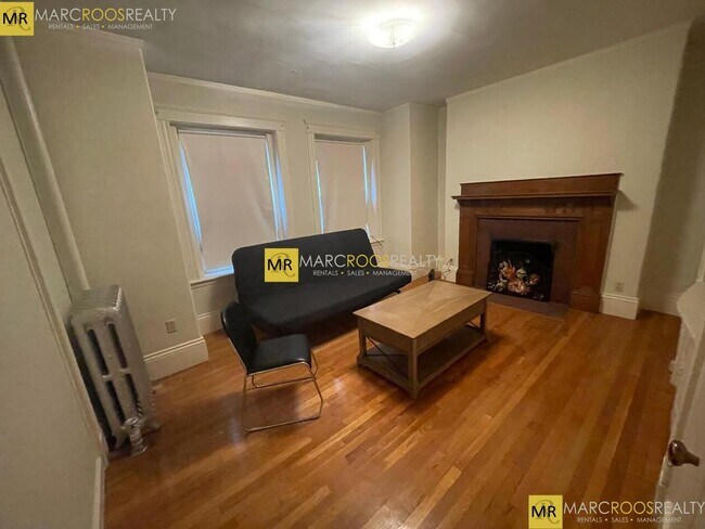 96 Winthrop Rd unit 1, Brookline, MA 02445 - photo 3