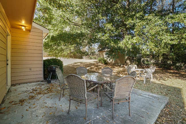 2280 Carrington Dr, Ellenwood, GA 30294 - photo 7