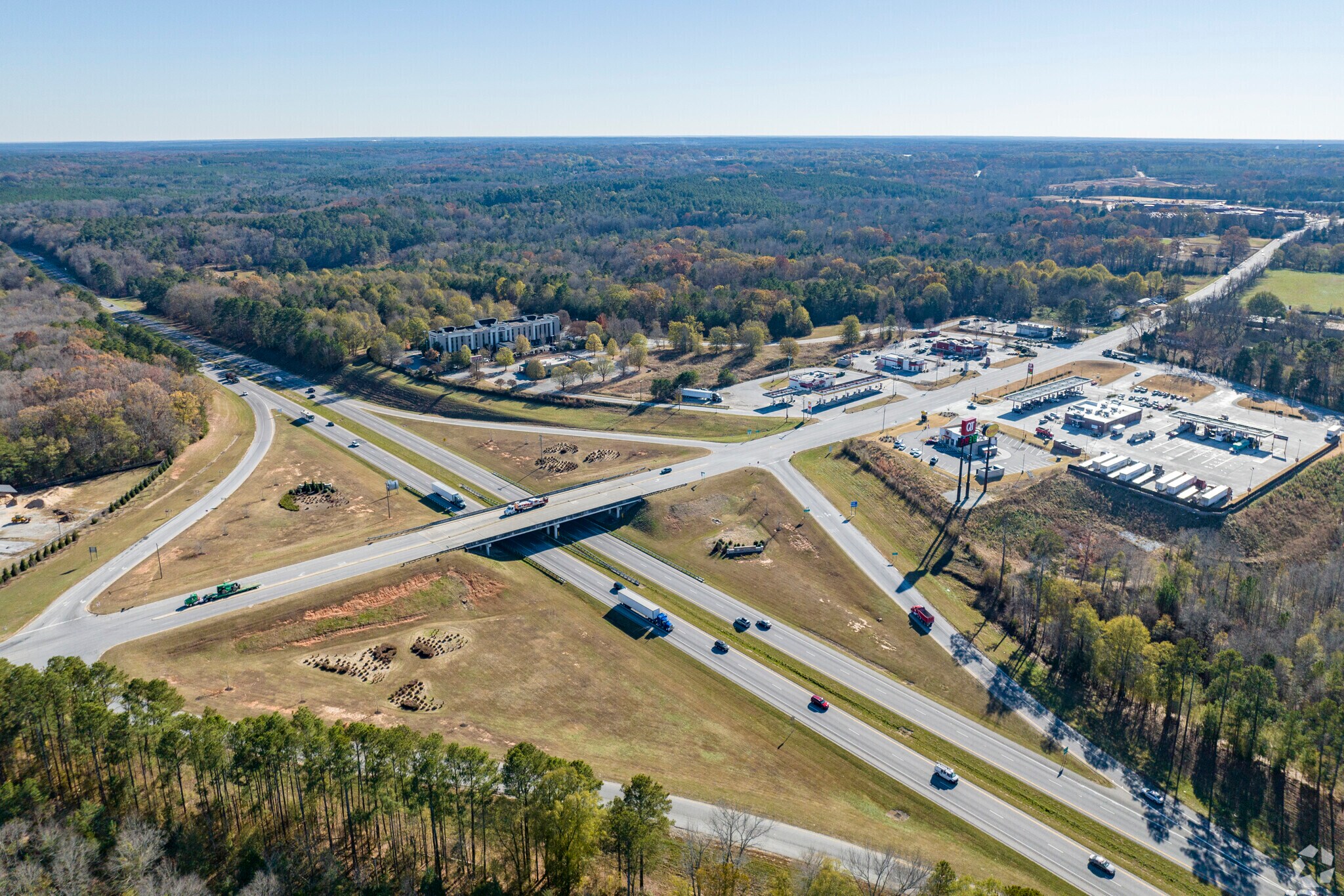 Joanna residents enjoy quick and convenient access to Interstate I-26 for travel.