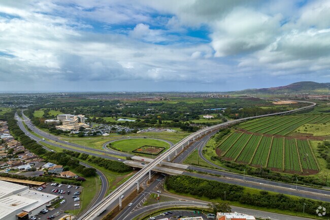 Public transportation is available through TheBus system, with express routes like the E CountryExpress.