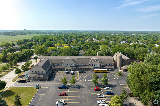 Country Meadows Montessori School in Gurnee offers programming for 15 months old to 8th grade.
