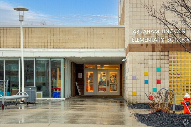 Abraham Lincoln Elementary School, Maple Heights