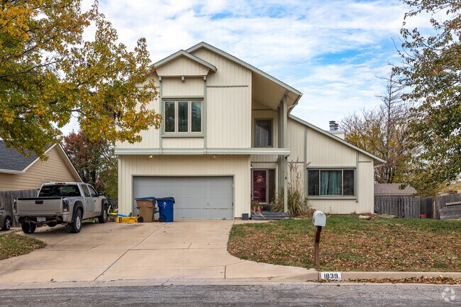 It is common to find homes in Cedar Lakes Village with multiple stories.