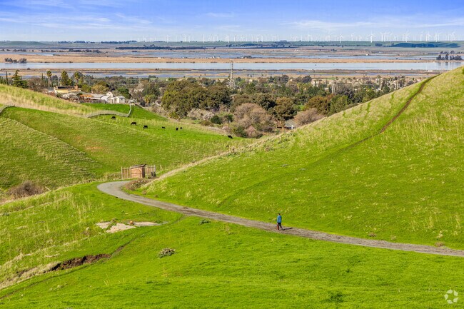 Stoneman Trailhead offers Breathtaking views of Pittsburg Southwest.