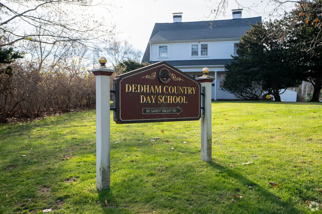 Welcome to Dedham Country Day School.
