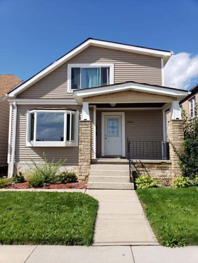 2802 S Chicago Ave, South Milwaukee, WI 53172