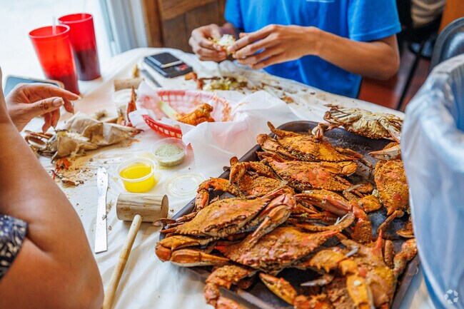 For some down home crabs and easy-going dining, head to Kahler's Crab House in Rosedale.