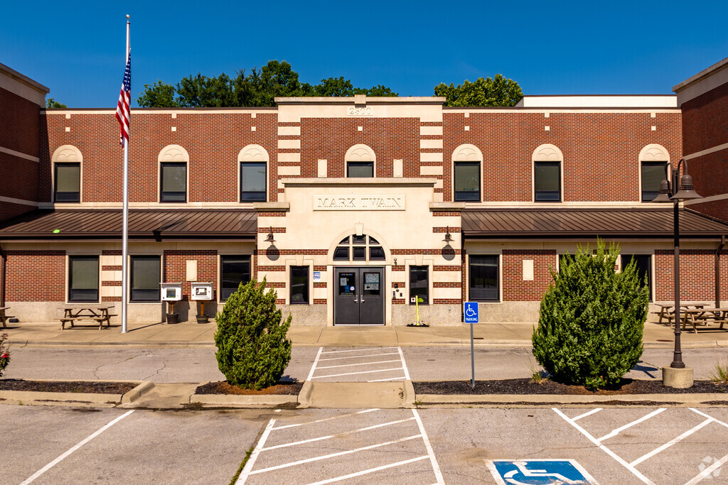Mark Twain Elementary
is a public elementary school in Kensington.