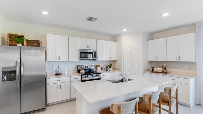 19566 Fairhill Ct, Lehigh Acres, FL 33936 - photo 2