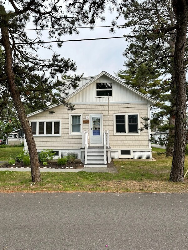 11 Lower Beach Rd, Saco, ME 04072