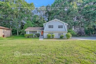 2360 Sandgate Rd SW, College Park, GA 30349