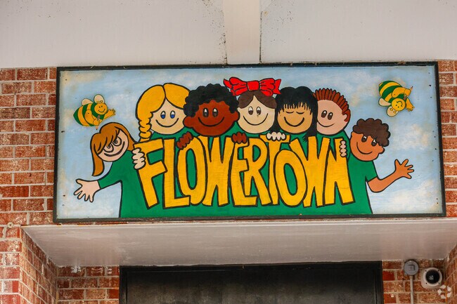 Flowertown Elementary is full of colorful artwork around campus.