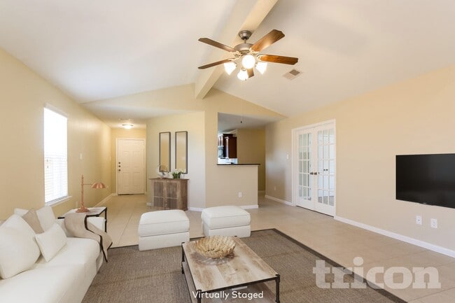 424 Palomino Stand Dr, La Marque, TX 77568 - photo 2