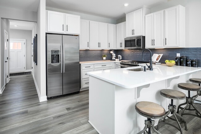 370 Tompkins Ln, Gallatin, TN 37066 - photo 3