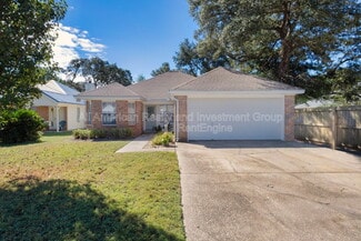 202 Summer Ln, Fort Walton Beach, FL 32547