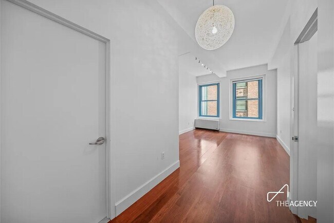 The South Star unit 9G, New York, NY 10038 - photo 6