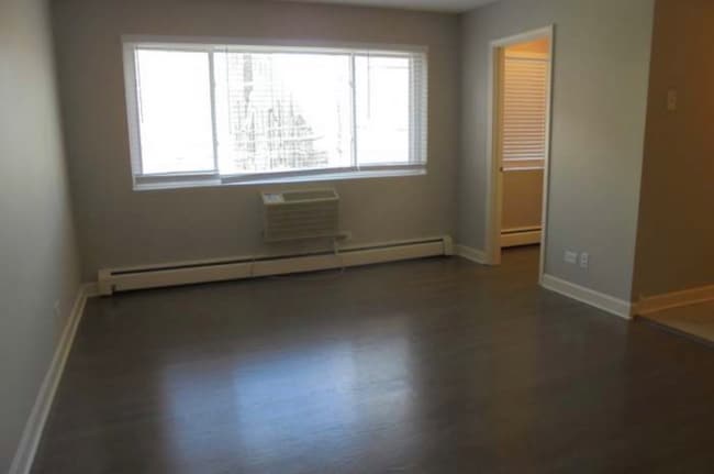 7120 N Sheridan Rd, Chicago, IL 60626 - photo 6