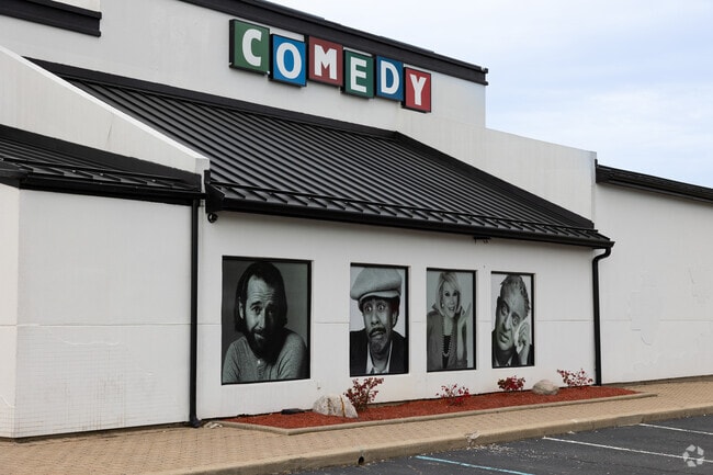 Summit City Comedy Club is a good entertainment place for the residents in Sawmill Woods.
